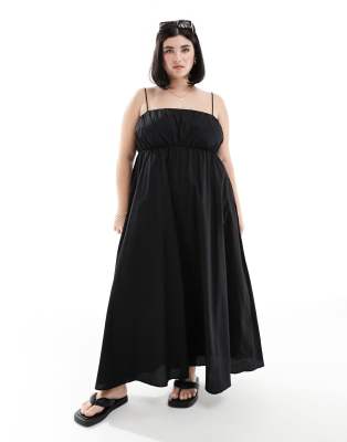 ASOS DESIGN Curve - Maxi-Sommerkleid in Schwarz mit geraffter Brustpartie und verstellbaren Trägern