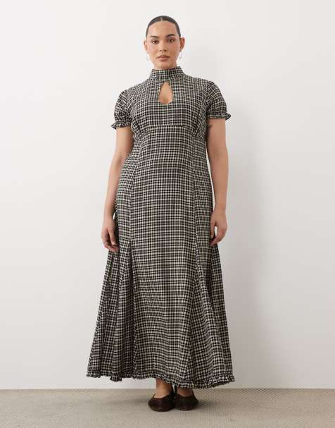 ASOS DESIGN Curve maxi tea dress with ruffle hem in brown check - view 1