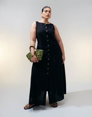 ASOS DESIGN Curve - Maxi-Westenkleid in Schwarz mit Knopfleiste und U-Boot-Ausschnitt