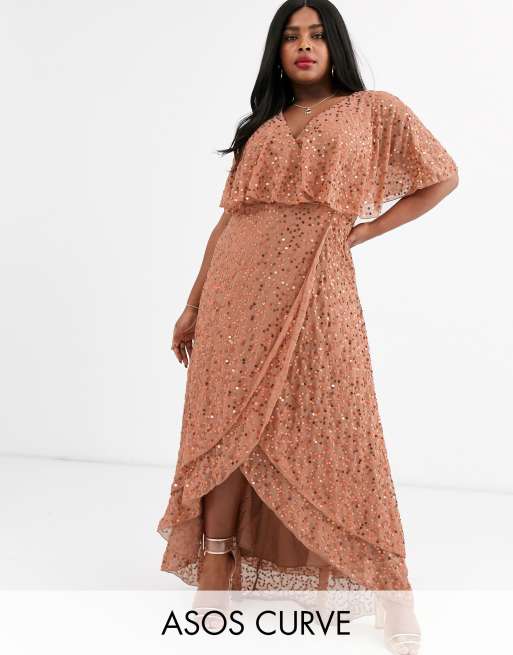 ASOS DESIGN Curve – Maxiklänning med spridda paljetter, cape baktill och ojämn fåll