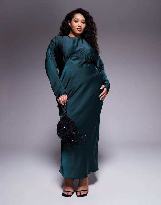 ASOS DESIGN Curve – Maxikleid aus Satin in Tannengrün mit Fledermausärmeln, 4 von 4