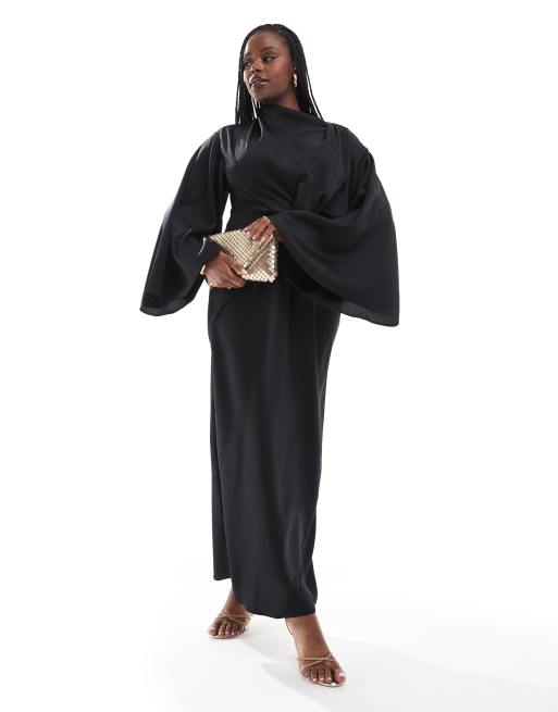 ASOS DESIGN Curve – Maxikleid im Wickeldesign aus schwarzem Satin mit drapiertem Oberteil und Kimonoärmeln