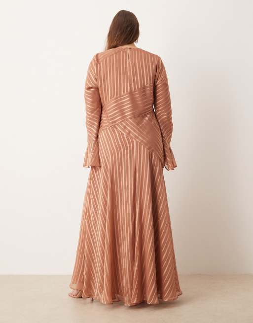 ASOS DESIGN Curve – Maxikleid in Rostrot mit Streifen und ausgestellten Ärmeln, 3 von 4