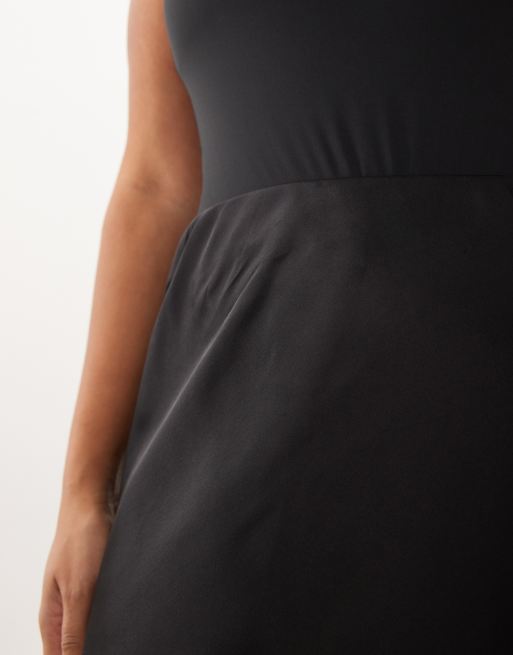 ASOS DESIGN Curve - Maxirok van schuingesneden satijn in zwart, 5 van 5