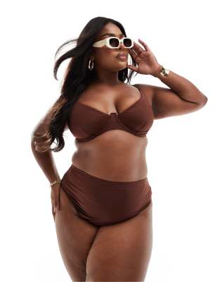 ASOS DESIGN Curve - Maya - Bikinihose mit hohem Beinausschnitt und hohem Bund in Schokoladenbraun-Brown