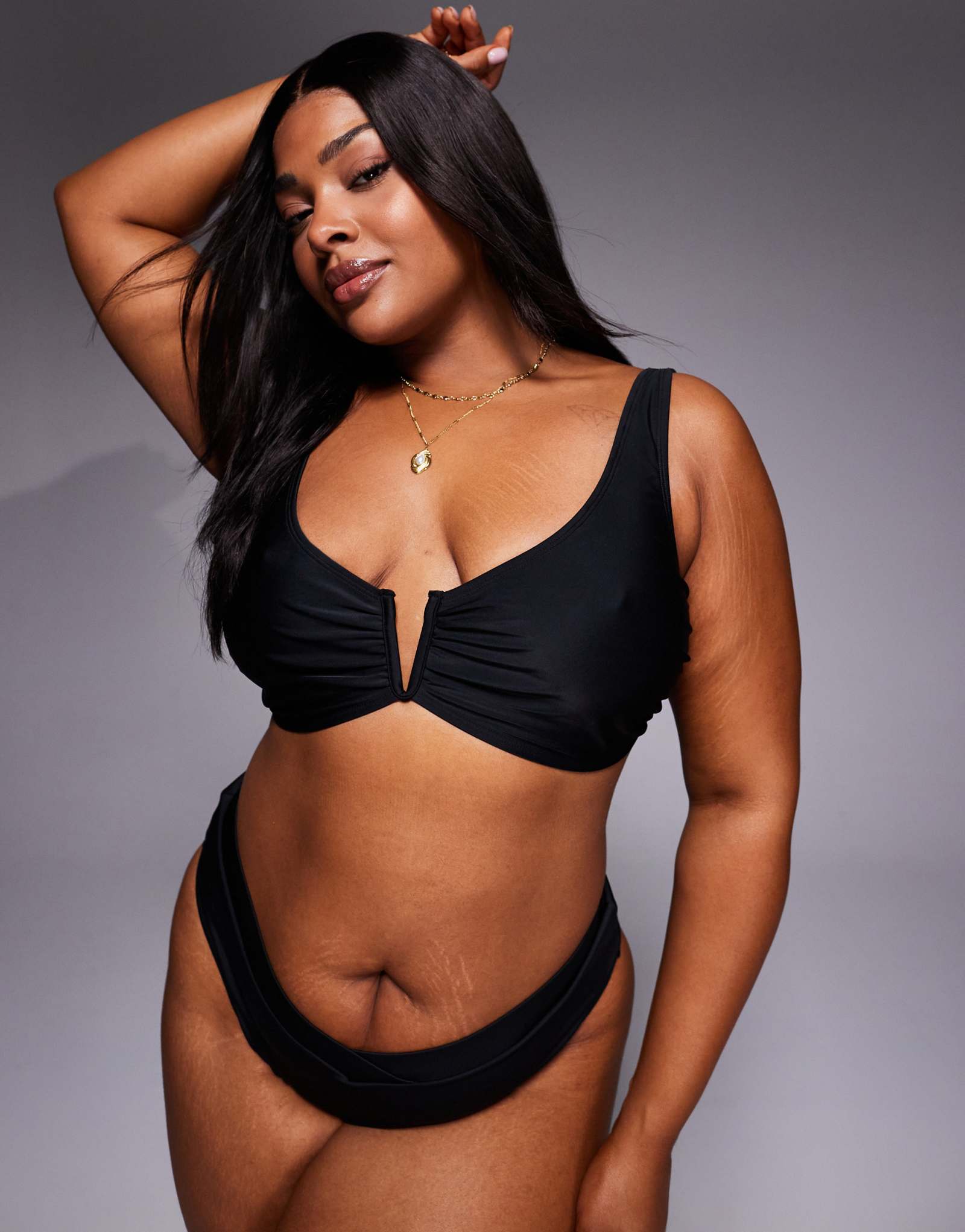 Топ-бикини Maya Nissi с U-образным вырезом от ASOS DESIGN Curve черного цвета