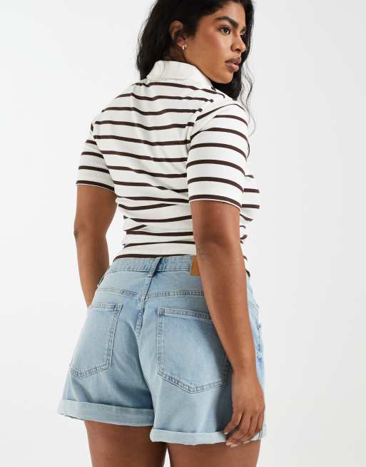 ASOS DESIGN Curve – Mellanblå, bekväma jeansshorts i mom-modell, 5 av 5