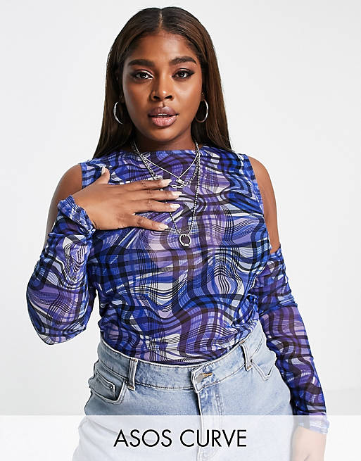 Curve mesh top with cut out shoulder in wavy check 
