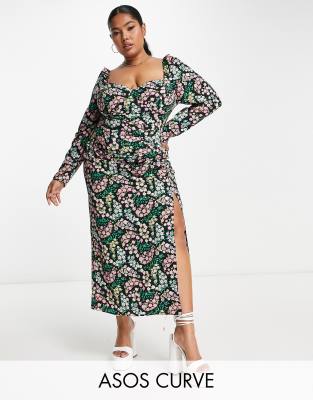 ASOS DESIGN Curve - Midi-Freizeitkleid mit Blümchenmuster und Körbchen-Bunt