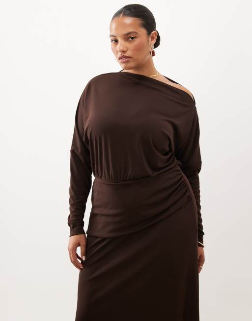 ASOS DESIGN Curve midi-jurk met lange mouwen en blouson in chocoladebruin, 2 van 4