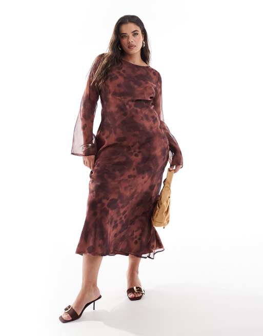 ASOS DESIGN Curve - Midi-jurk met lange mouwen van chiffon in bruine abstracte print