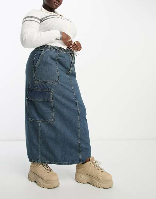 ASOS DESIGN Curve - Midi parachuterok met cargozakken in mid-wash blauw