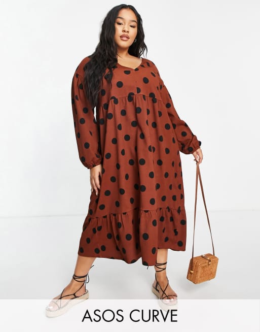 ASOS DESIGN Curve - Midi smockjurk met lange mouwen en strook in bruin met zwarte stippen