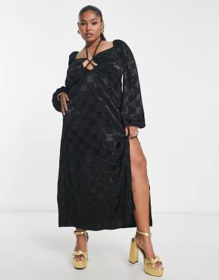 ASOS DESIGN Curve - Midikleid aus Satin-Jacquard in Schwarz mit Schachbrettmuster und geschnürtem Ausschnitt