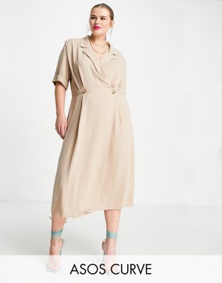 ASOS DESIGN Curve - Midikleid im Anzug-Stil aus Leinen mit Wickeldesign in Stein-Neutral