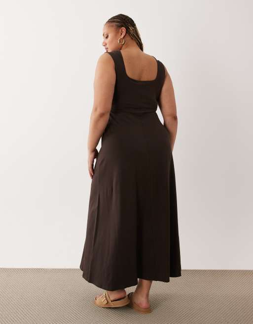 ASOS DESIGN Curve – Midikleid in Schokobraun mit eckigem Ausschnitt und Ziernaht, 4 von 4
