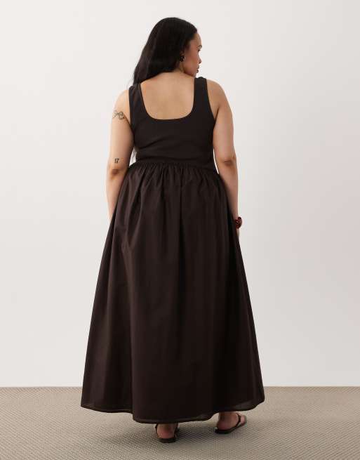 ASOS DESIGN Curve – Midikleid in Schokobraun mit U-Ausschnitt, geripptem Oberteil und Rock aus Popeline, 4 von 4