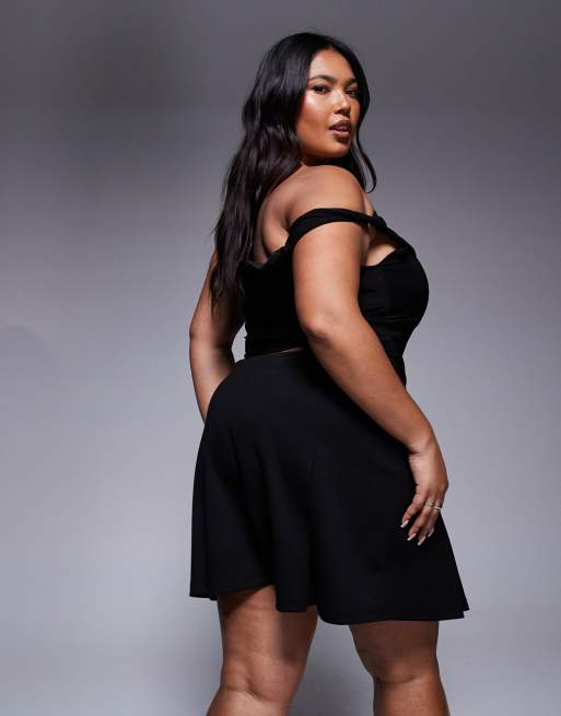 ASOS DESIGN Curve – Mini-Faltenrock aus Twill in Schwarz, 2 von 5