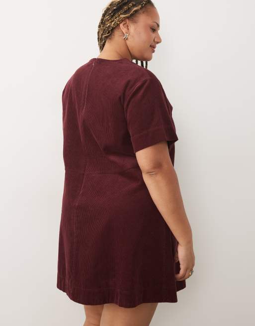 ASOS DESIGN Curve mini fløjlskjole med T-shirt-snit i burgundy, 4 af 4