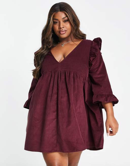 ASOS DESIGN Curve – Mini-Hängerkleid aus Cord in dunklem Beerenrot mit gerüschter Schulterpartie, 4 von 4