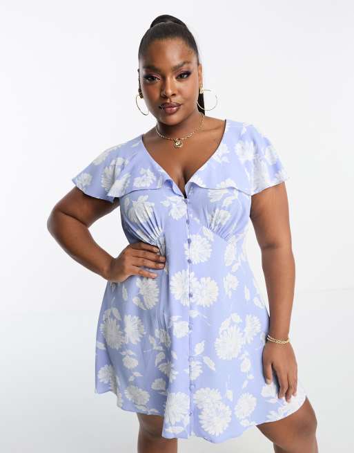 ASOS DESIGN Curve - Mini-jurk met fladdermouwen, knopen en bloemenprint in lila, 3 van 4