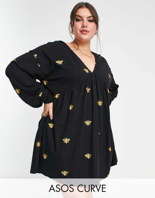 ASOS DESIGN Curve - Mini smockjurk met V-hals en gouden geborduurde insecten 