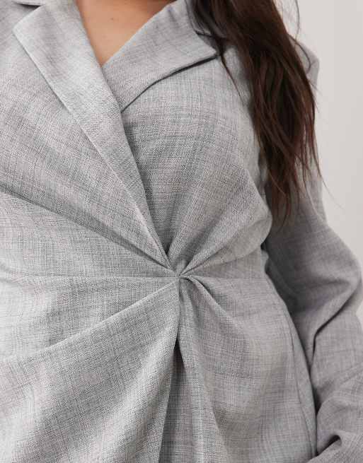 ASOS DESIGN Curve mini tailored fabric blazer dress in grey, 3 of 4