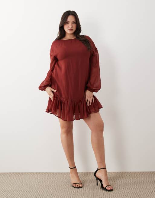 ASOS DESIGN Curve – Minikleid aus Chiffon in Burgunderrot mit U-Boot-Ausschnitt und Godet-Details, 2 von 4