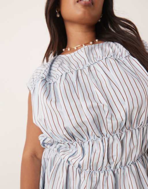 ASOS DESIGN Curve – Minikleid in blau kariert mit gerafftem Oberteil und doppeltem Rock, 4 von 4