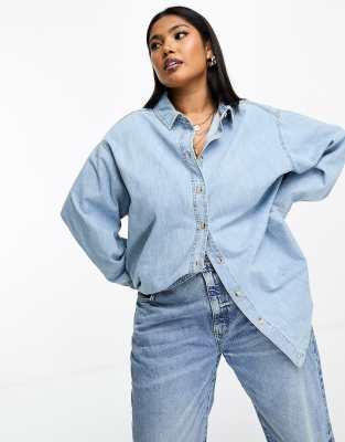 ASOS DESIGN Curve - Minimalistisches Jeanshemd in verwaschenem Hellblau