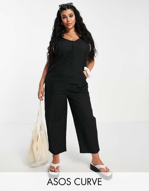 ASOS DESIGN Curve - Minimalistisk jumpsuit med knapper foran i sort hør
