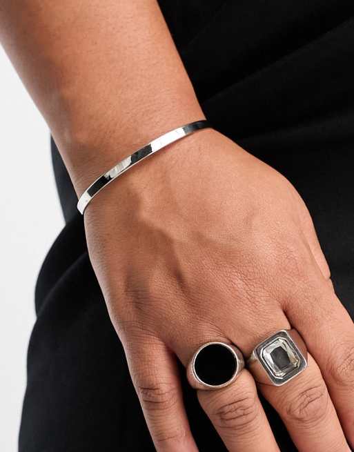ASOS DESIGN Curve – Minimalistyczna bransoletka typu bangle w srebrnym odcieniu 
