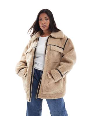 ASOS DESIGN Curve - Mittellange Jacke aus Teddyfleece in Steinbeige-Neutral