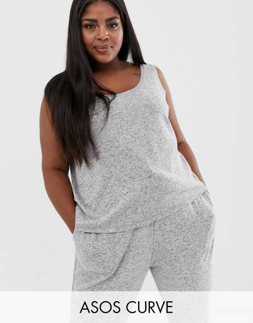 ASOS DESIGN Curve – Mix-and-Match – Superweiches, gebürstetes Freizeitträgerhemd und Jogginghose, 2 von 3