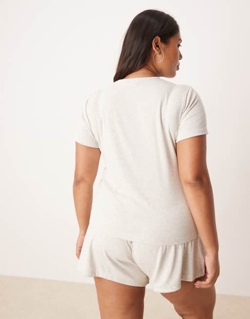 ASOS DESIGN Curve - Mix en match - Oversized geribbeld pyjama-T-shirt met zijsplit in beige, 4 van 4