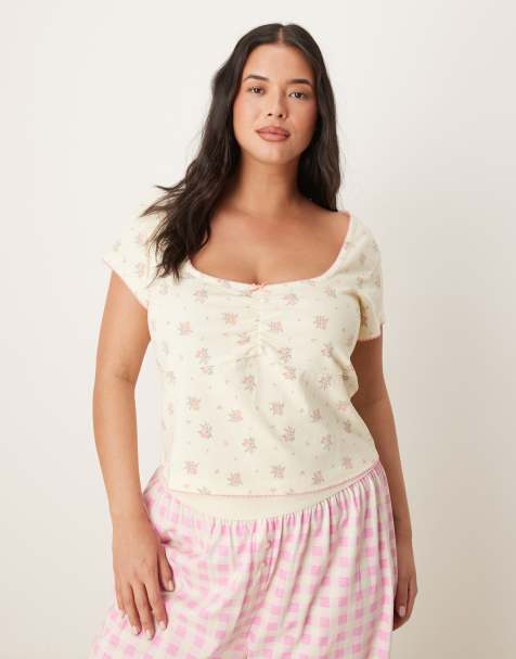 ASOS DESIGN Curve mix & match milkmaid pyjama top in pale yellow ditsy print - view 1