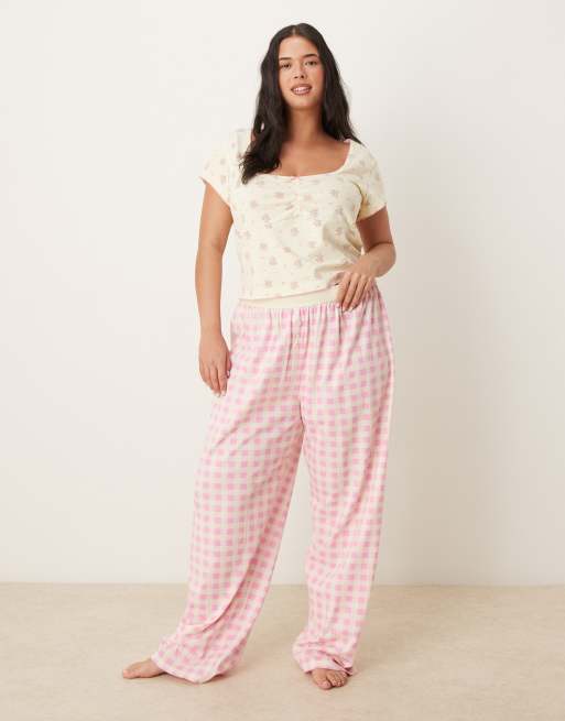 ASOS DESIGN Curve mix & match milkmaid pyjama top in pale yellow ditsy print, 4 of 4