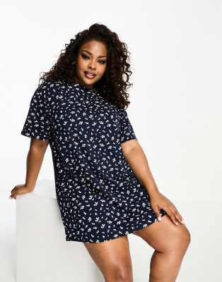 ASOS DESIGN Curve - Mix & Match - Pyjama-Shirt in Marineblau mit Blümchenmuster