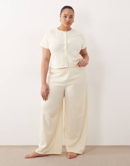 ASOS DESIGN Curve mix & match short sleeve button through pyjama cardigan in buttermilk, 3 of 4