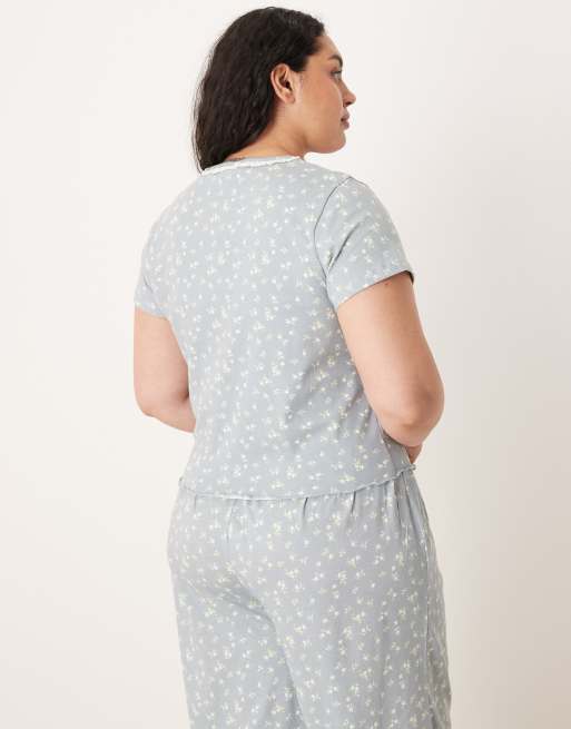 ASOS DESIGN Curve – Mixa och matcha – Blå, småblommig pyjamas-t-shirt i kort-modell, 4 av 4