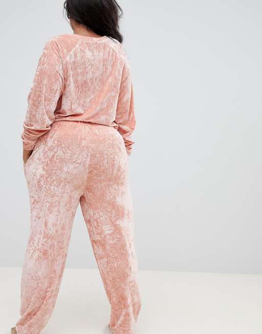 ASOS DESIGN – Curve – Mjukisbyxor i krossad sammet, 2 av 4