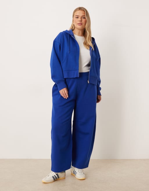 ASOS DESIGN Curve – Mörkblå, kort huvtröja med dragkedja och borstad insida, 2 av 4