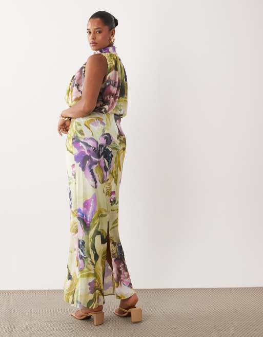 ASOS DESIGN Curve – Neckholder-Maxikleid aus Satin mit Blumenmuster und Blousonärmeln, 4 von 4