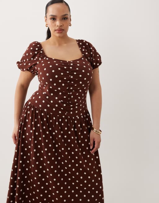 ASOS DESIGN Curve - Nette midi jurk met gerimpelde voorkant in chocoladebruin met stippen, 2 van 4