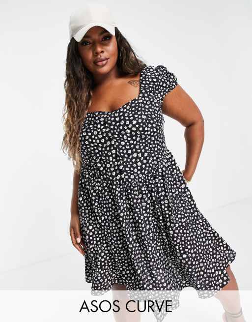 ASOS DESIGN Curve - Nette mini-jurk in jaren 90-stijl met madeliefjesprint 