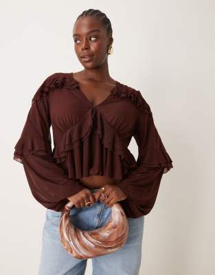 ASOS DESIGN Curve - Netzstoff-Bluse in Schokobraun mit tiefem Ausschnitt und Rüschen-Brown