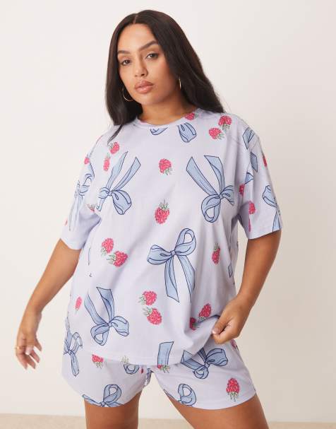 ASOS DESIGN Curve – Niebieska piżama w kokardki i maliny z T-shirtem oversize i szortami - view 1
