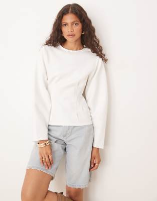 ASOS DESIGN Curve - Oberteil aus Interlock in Elfenbeinweiß mit abgerundeten Kokon-Ärmeln und Raffung in der Taille
