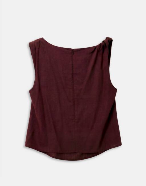 ASOS DESIGN Curve – Oberteil aus Leinenmix in Burgunderrot mit verdrehtem Träger, 6 von 8