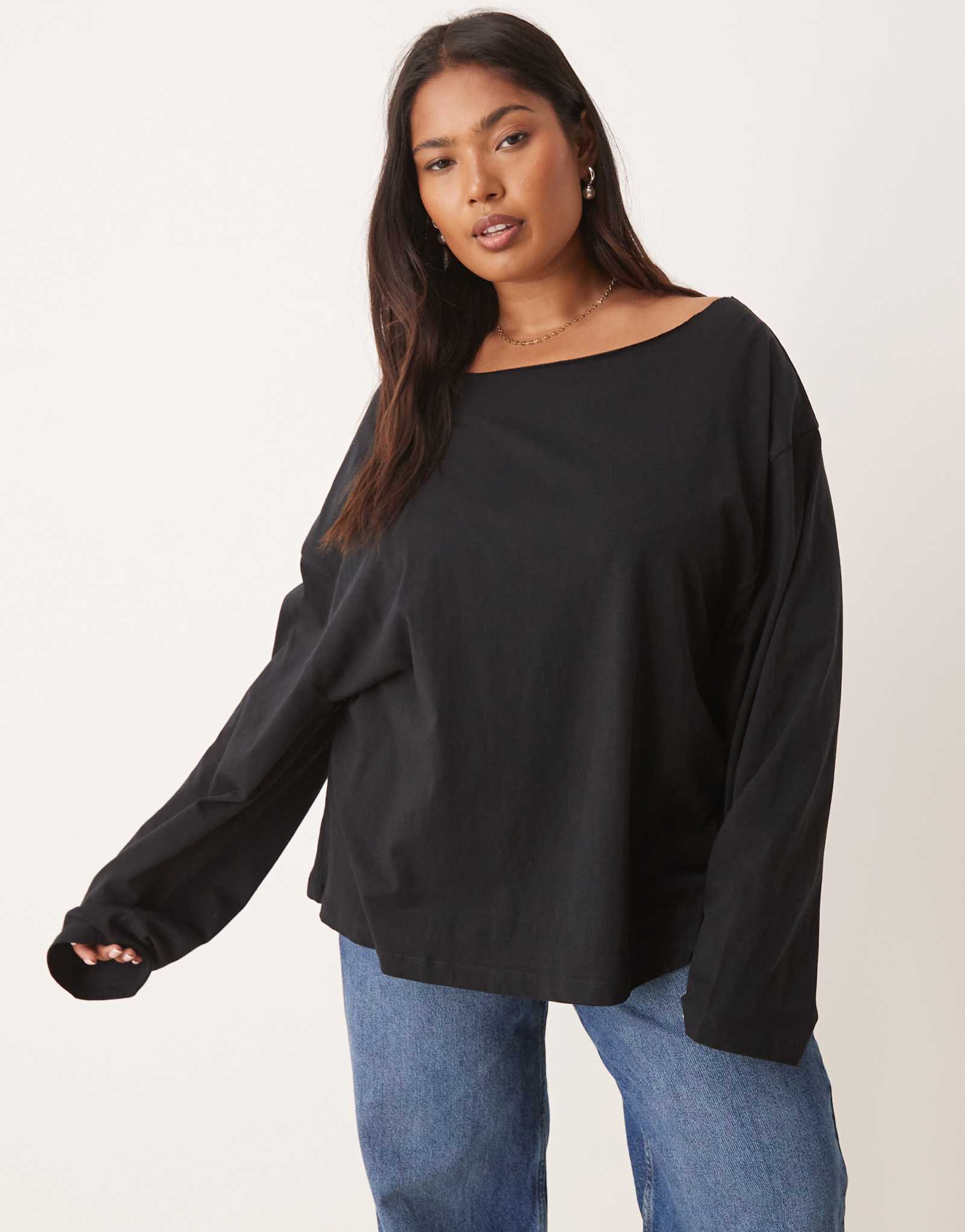 Футболка с длинным рукавом и открытыми плечами ASOS DESIGN Curve